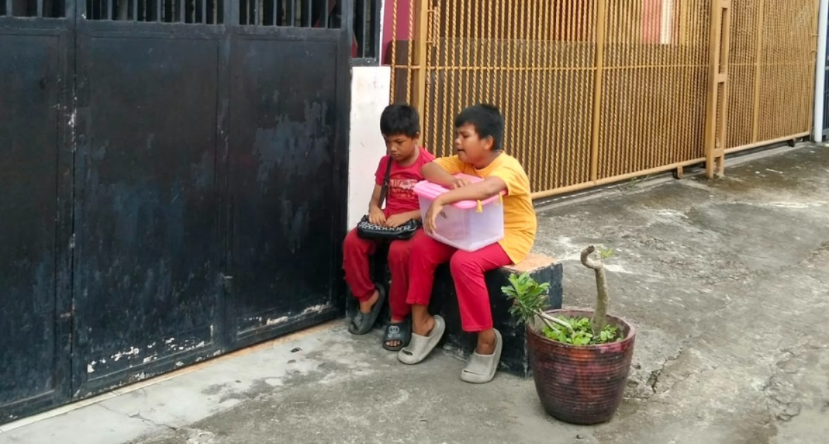 Ayah Meninggal, Gibril dan Adiknya Jualan Gorengan Demi Upah 10 Ribu