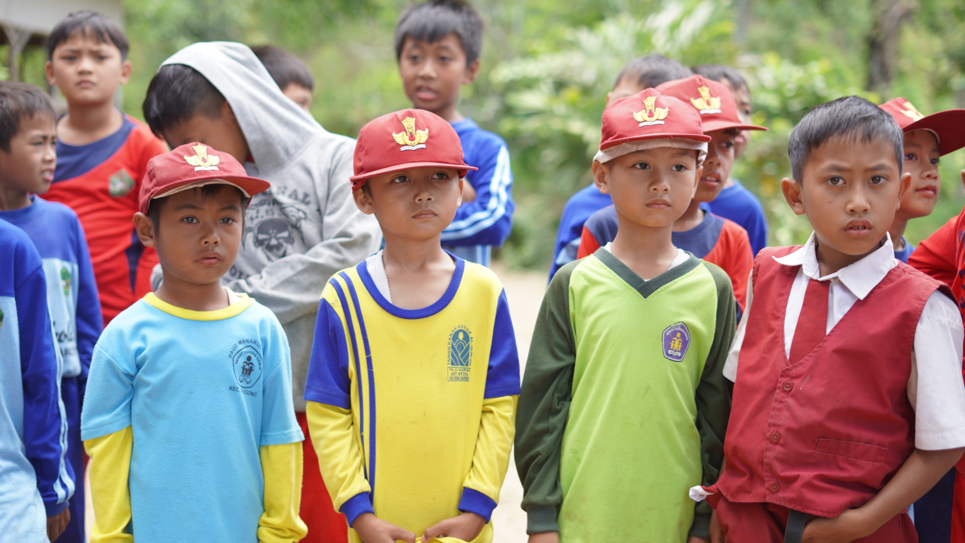Bantu Pendidikan Anak Dhuafa Lewat Beasiswa